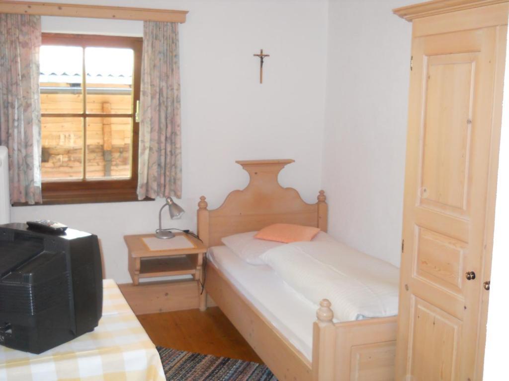 Gasthaus Gasthaus Raiffeisen Innervillgraten Zimmer foto