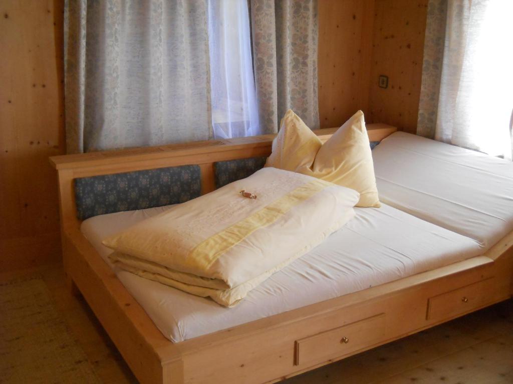 Gasthaus Gasthaus Raiffeisen Innervillgraten Zimmer foto