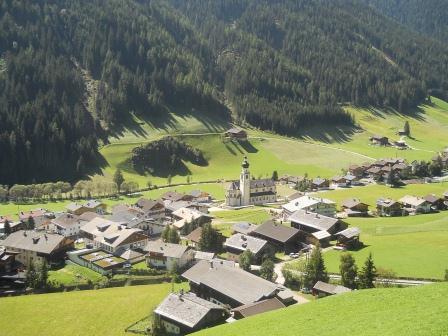 Gasthaus Gasthaus Raiffeisen Innervillgraten Exterior foto