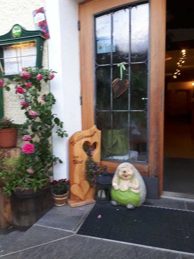 Gasthaus Gasthaus Raiffeisen Innervillgraten Exterior foto